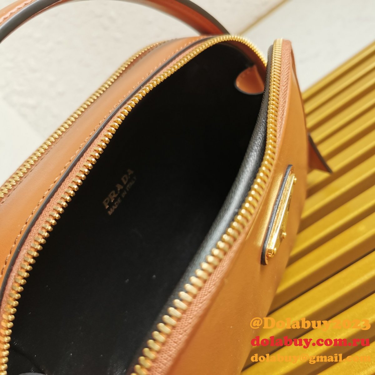 Prada 1BH203 Saffiano Leather Replica Envelope Best Bag