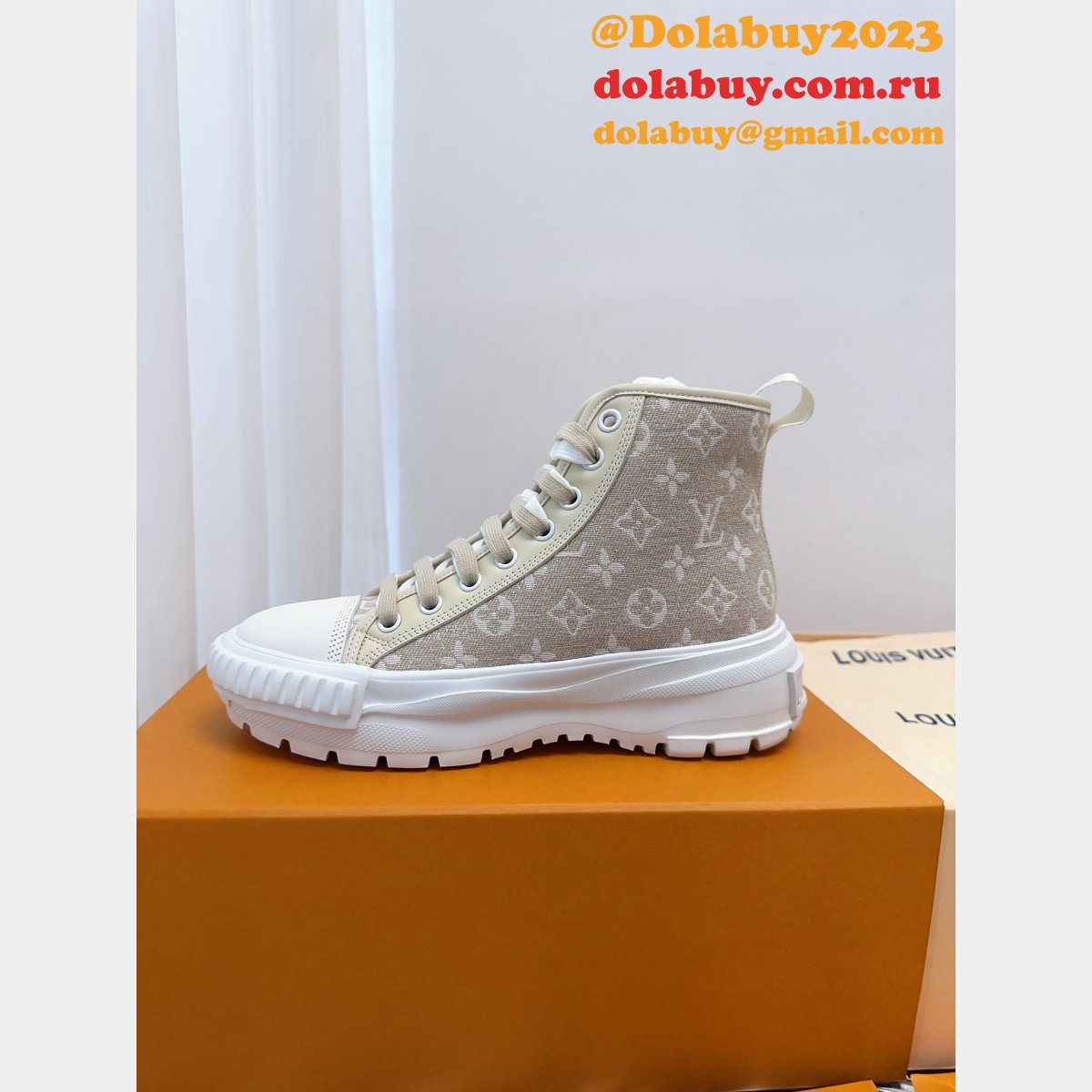 Replica Louis Vuitton Designer Squad Sneaker AAA+ Shoes