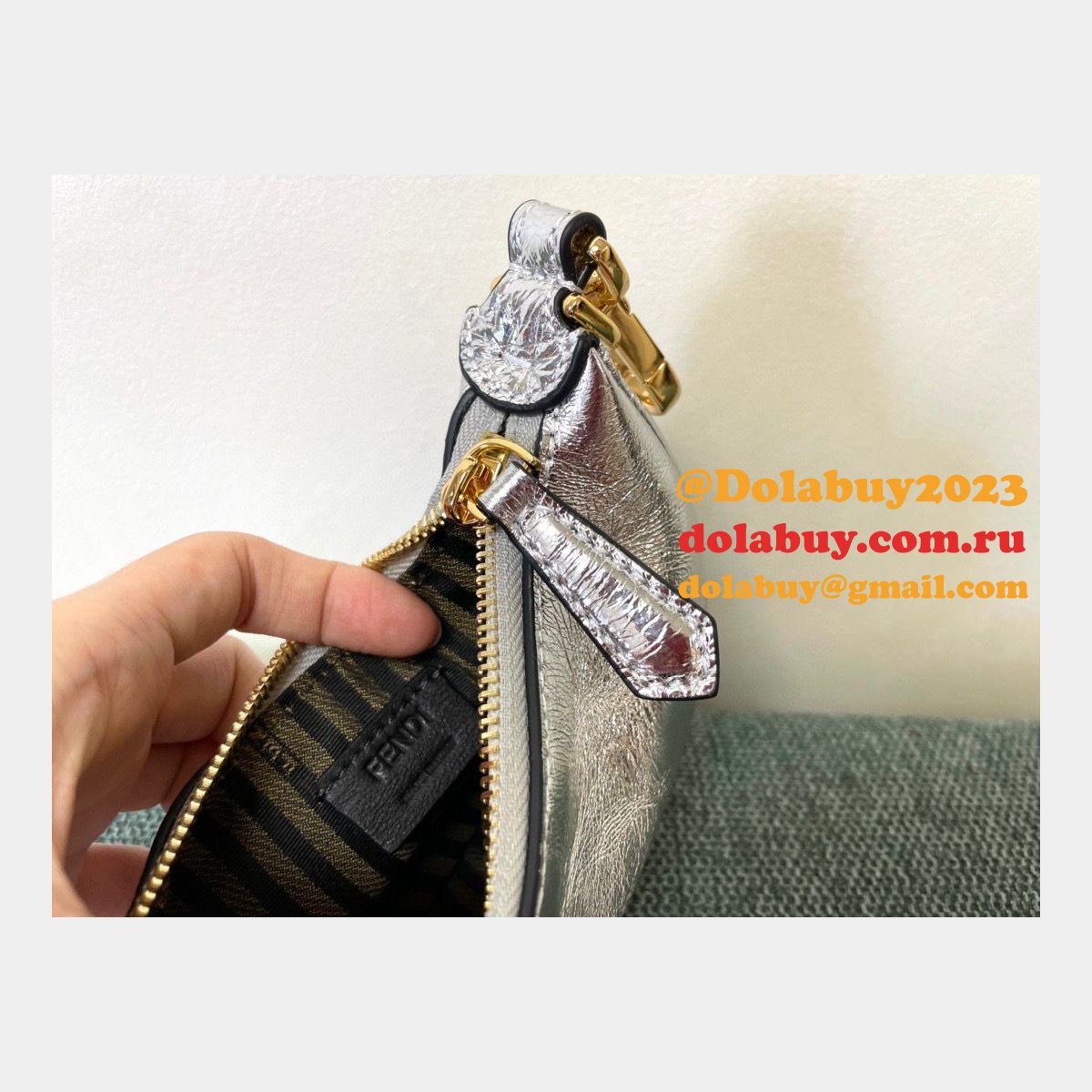 Top Mini Nano Fendi Replica graphy bags