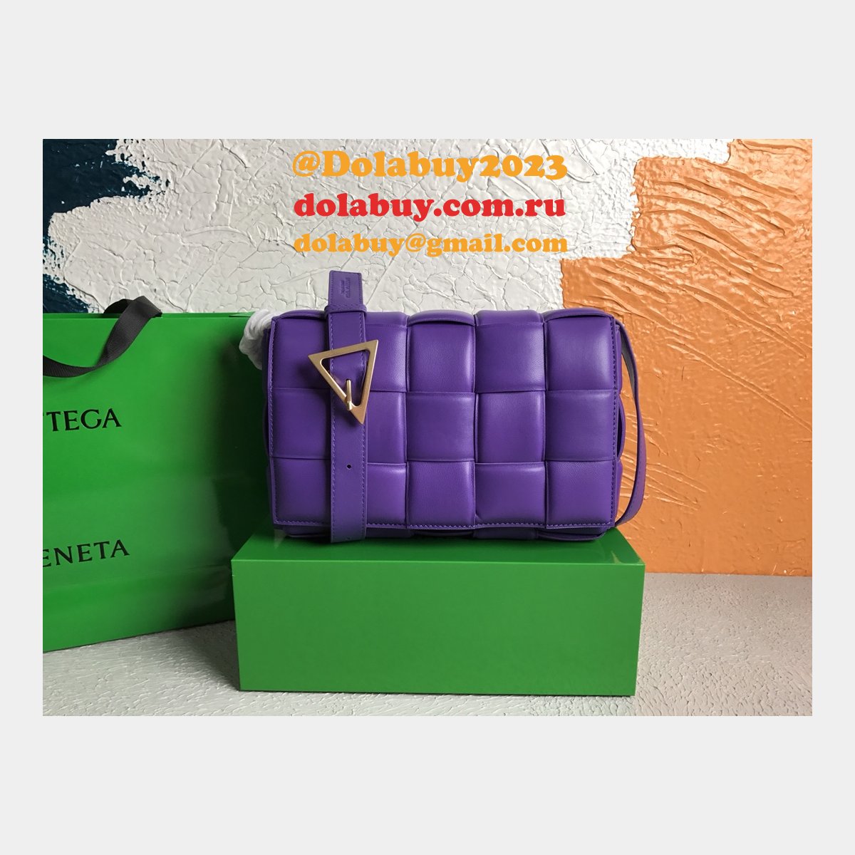 Bottega Veneta Best Replica Maxi Intreccio Cassette Nappa leather shoulder bag