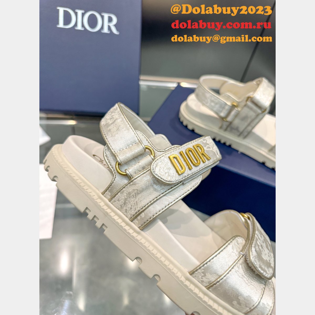 Top Quality dior Fabric with Gold-Tone Butterfly Dioract Sandal