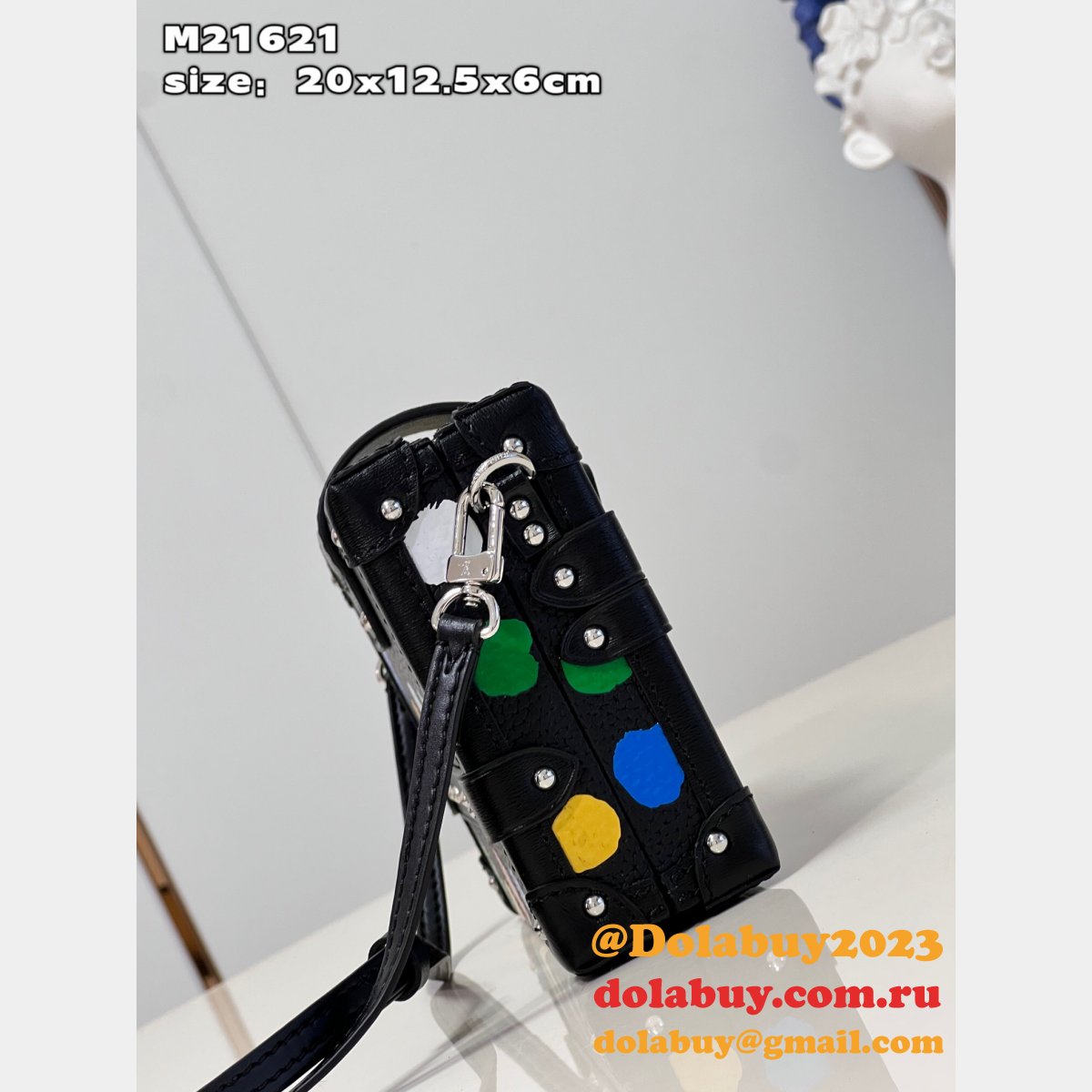 Louis Vuitton LV x YK Replica Petite M21621 Malle Taurillon Bag