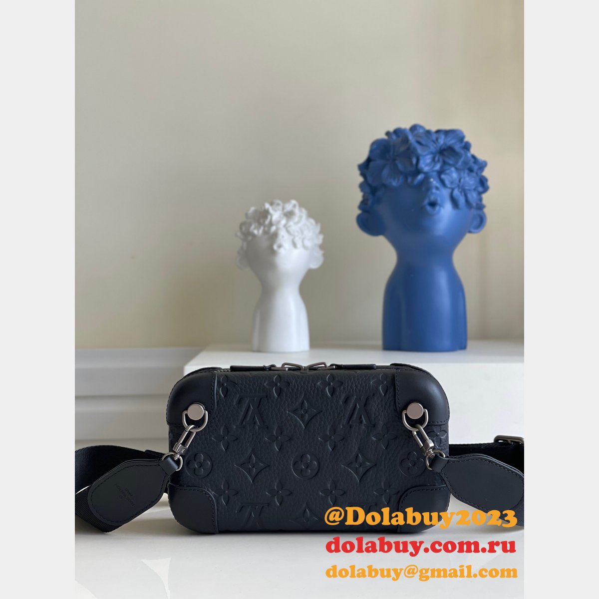 Where Can You Buy replica M20439 Louis Vuitton Horizon Clutch Taurillon Monogram Black