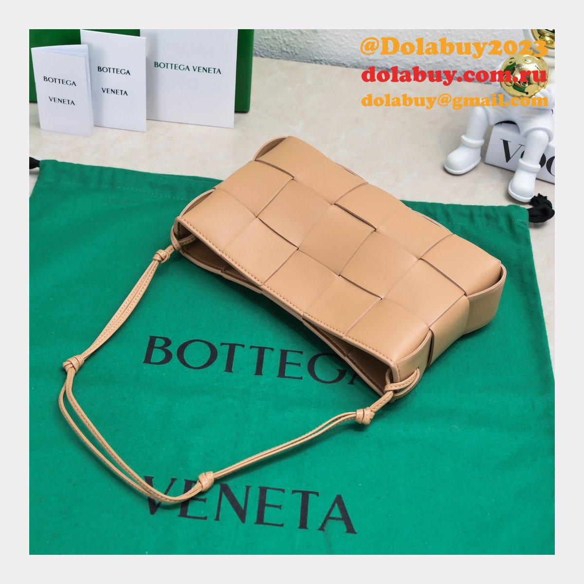 Fashion Club Bottega Veneta Cassette Intreccio 7741 Replica Bag