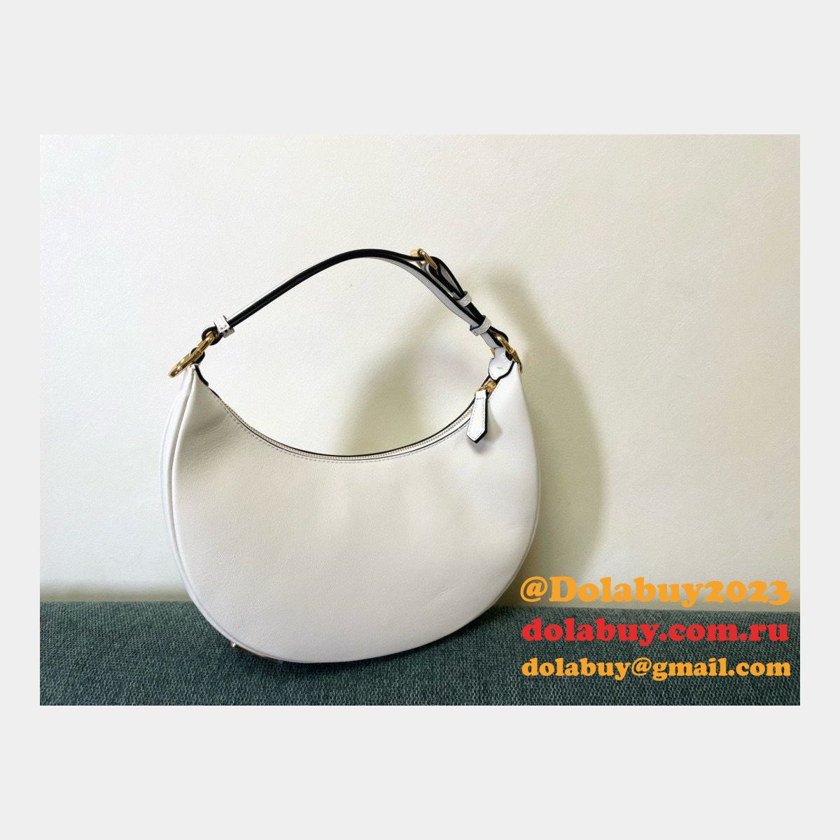 Best Fendi Fendigraphy leather shoulder hobo bag
