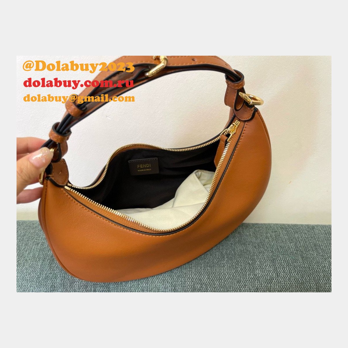 Best Fendi Fendigraphy leather shoulder hobo bag