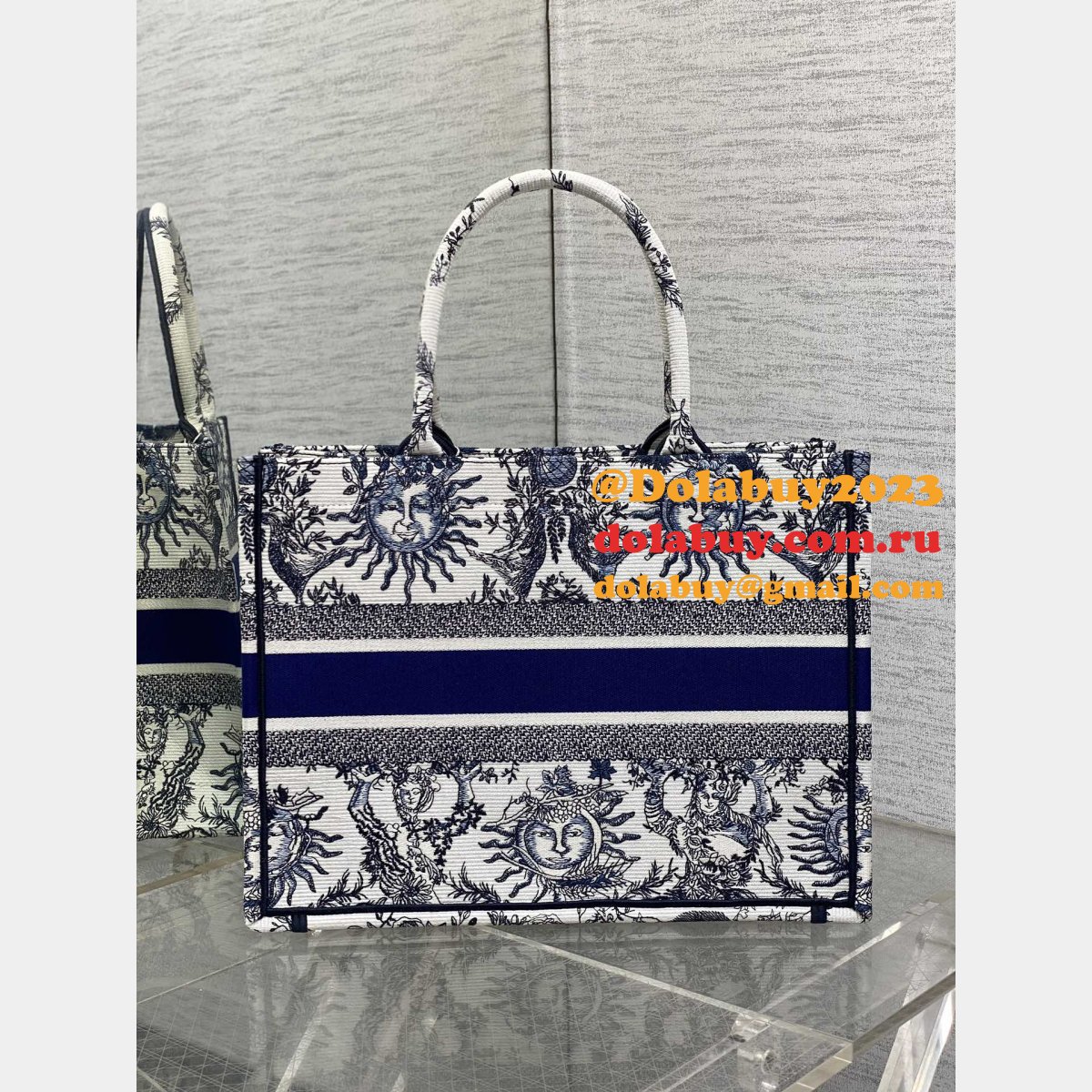 Replica Christian Dior 7 Star CD Book Tote Duplicate Handbag