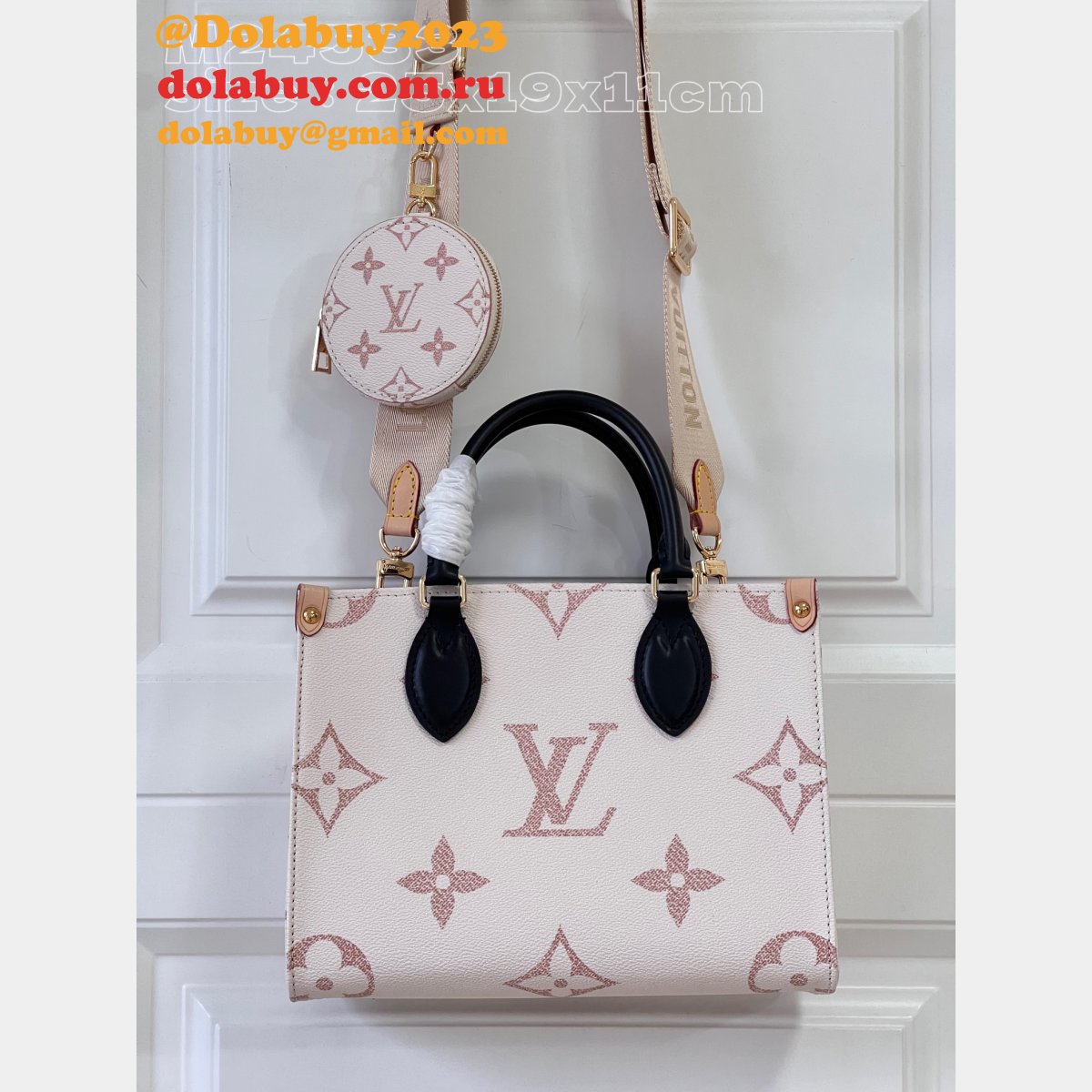 Perfect Coussin Louis Vuitton M24533 Replica Store
