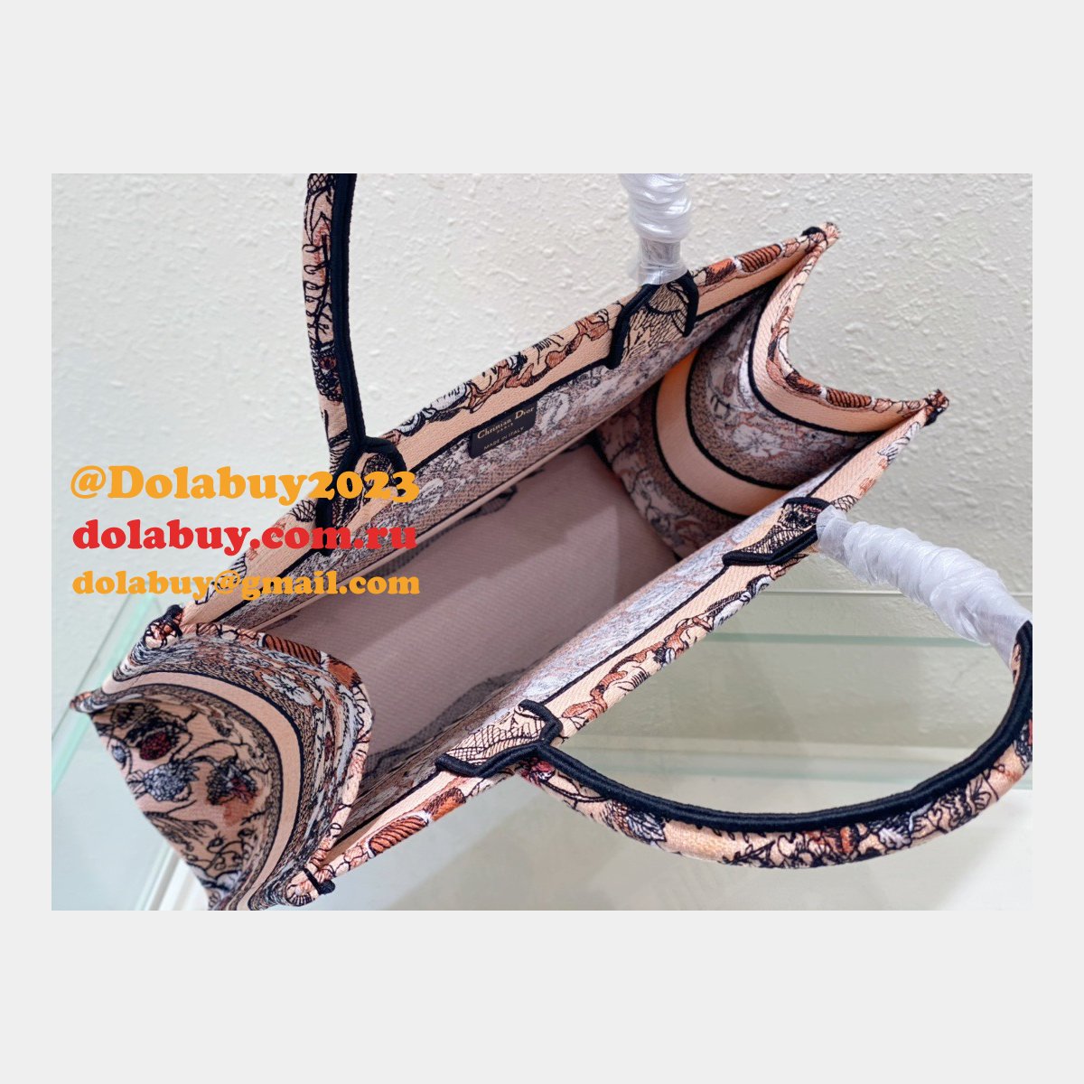 Best Fashion Christian Dior CD Book Tote Cheap Replica Bag