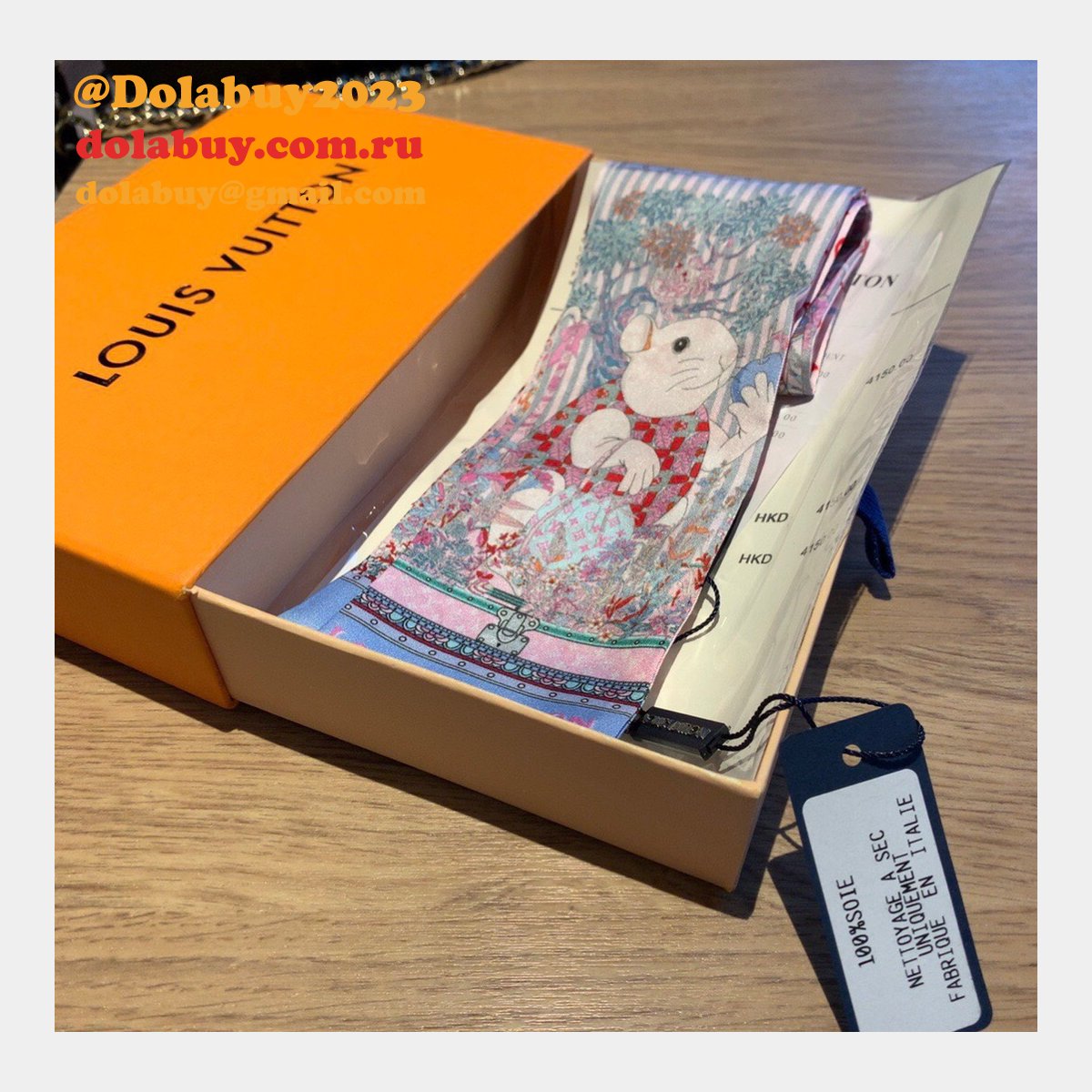 Louis Vuitton Silk Scarves & Wraps M76100 and M76101