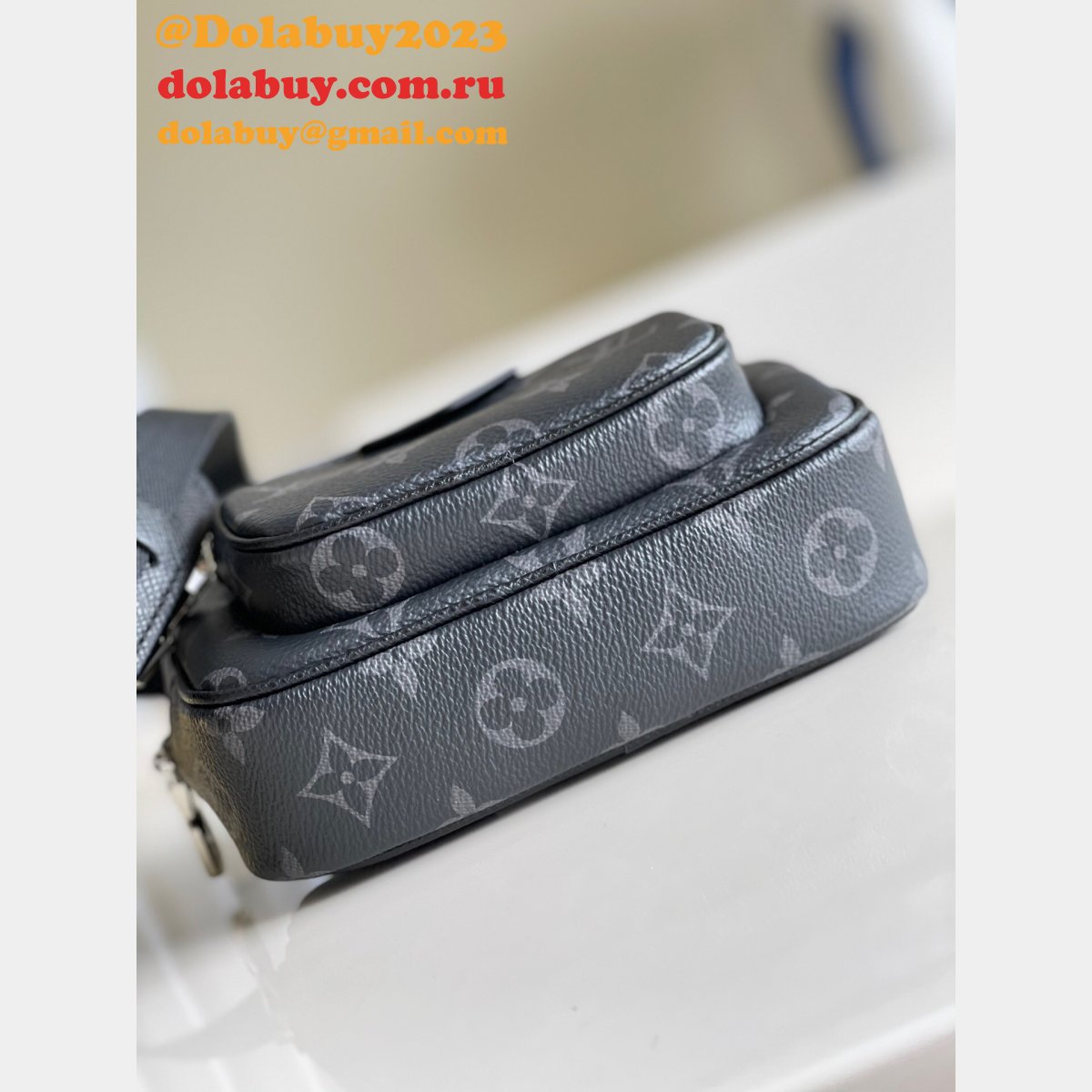 Louis Vuitton UK Replica M30781 Outdoor Pouch K45 Rose/Black