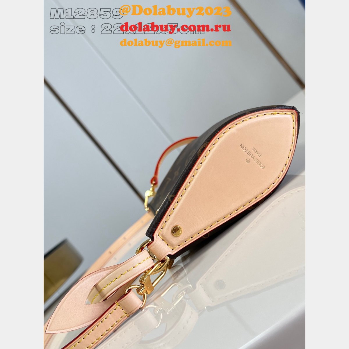 Perfect Replicas Pochette Tirette Goods M12859 Louis Vuitton Bag