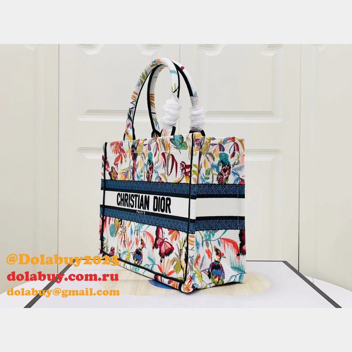 Designer CHRISTIAN DIOR CD BOOK TOTE 26.5/36/41.5CM BAGS