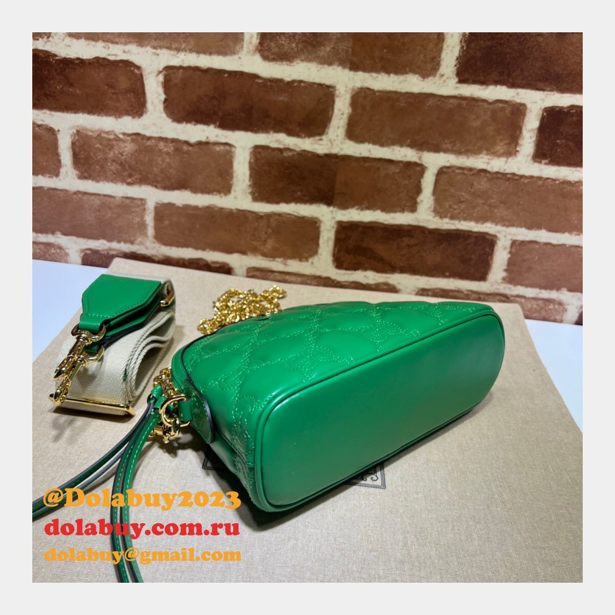 G*u*i luxury 702229 gg matelassé leather shoulder replica bag