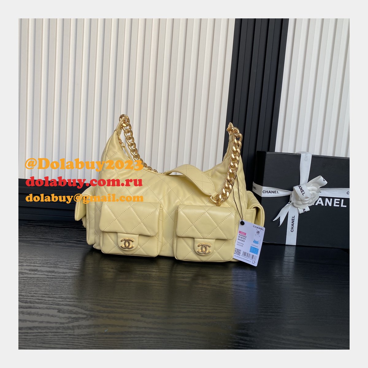 Replica Luxury AS5302 Maxi Hobo Shiny Bag