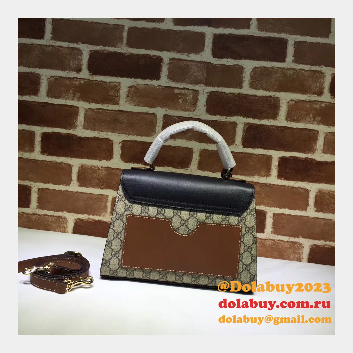 Gucci Replica 453188 GG Supreme Padlock Small Top Handle Bag