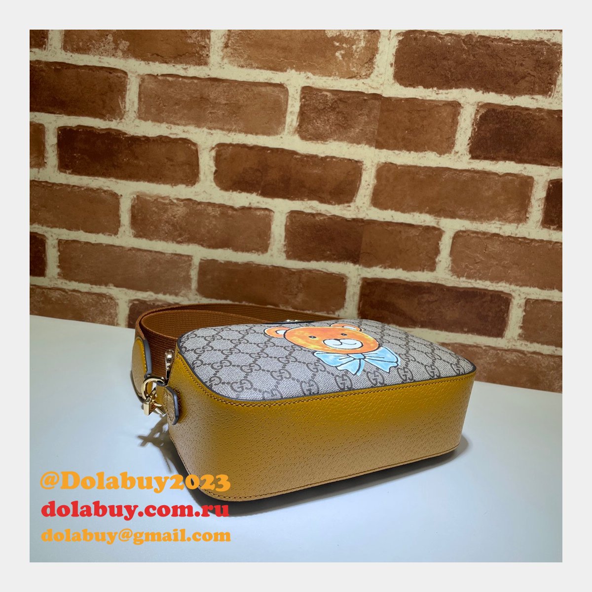 Replica Luxury Gucci GG Black shoulder 574886 bag