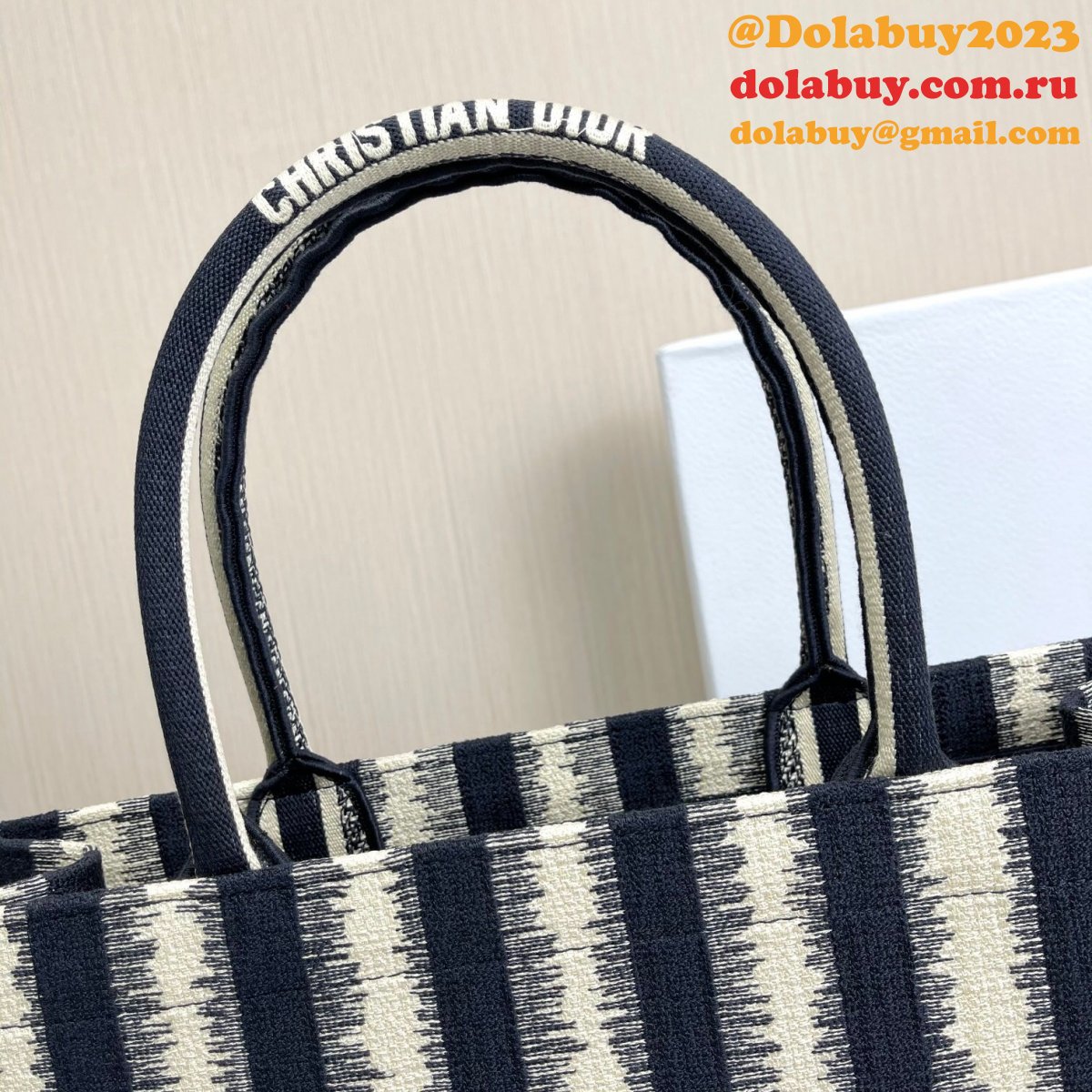 Christian Dior Replica Women