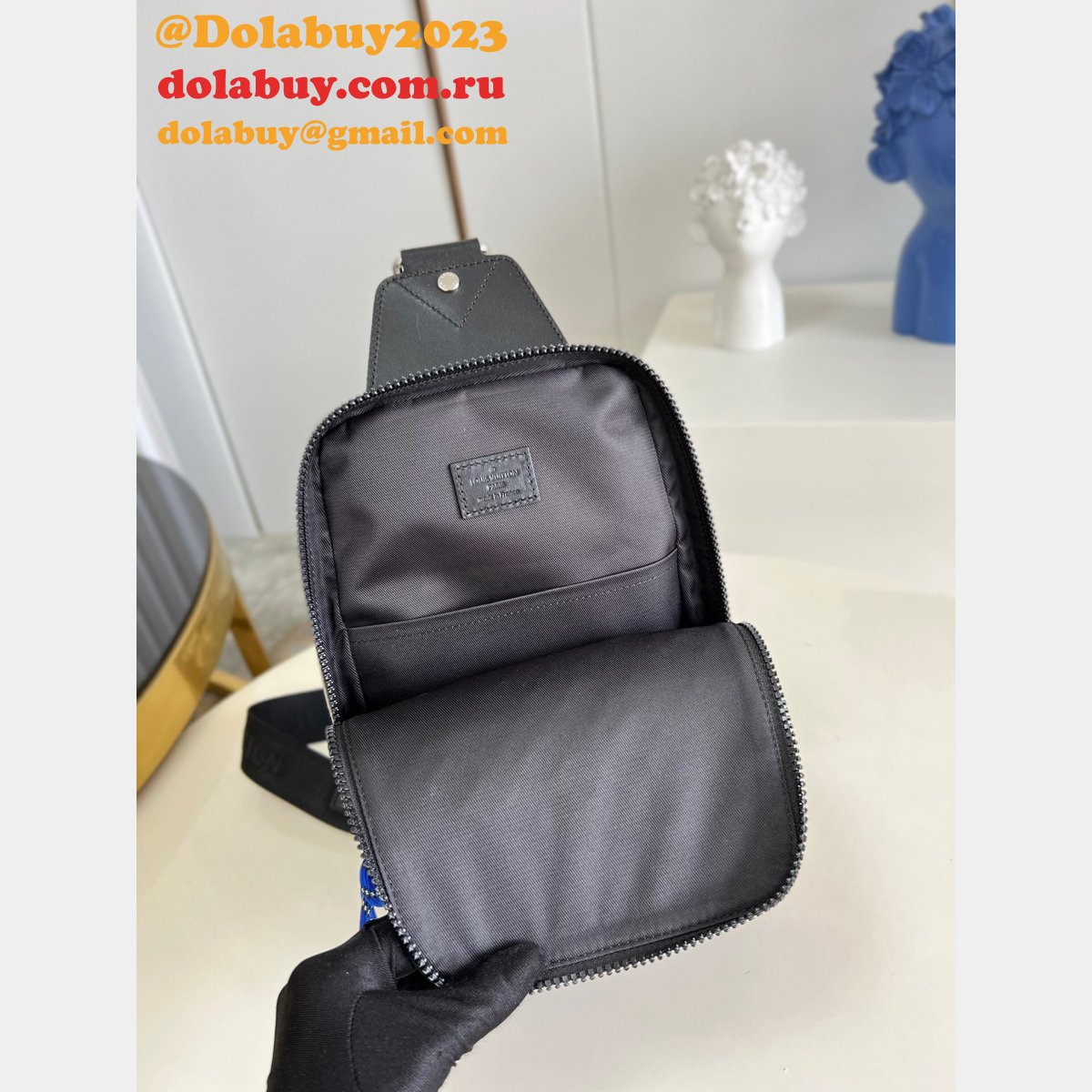 Louis Vuitton Replicas Avenue Sling Bag M59926