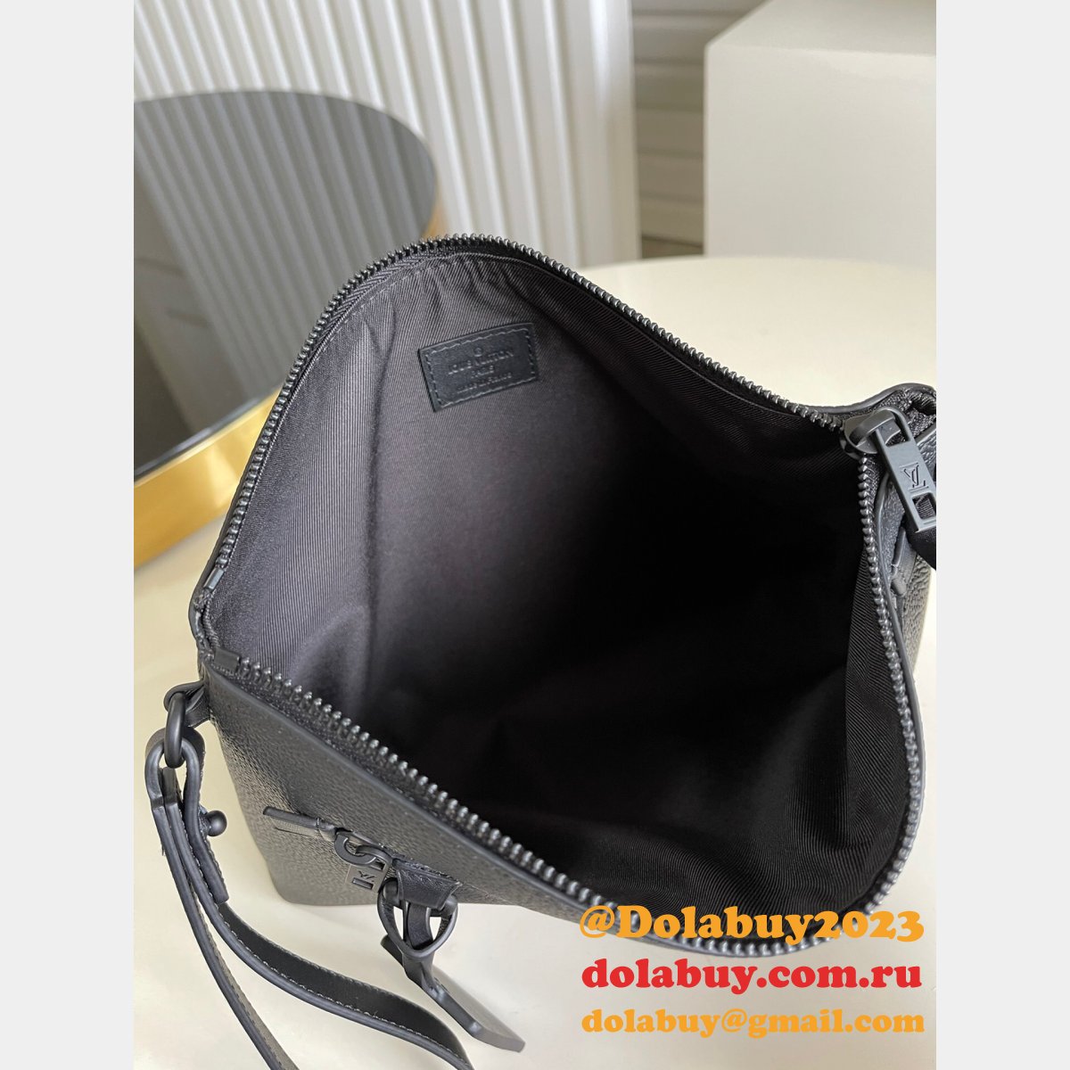 Top Quality Louis Vuitton Ipad Pouch H26 M69837 China Bag