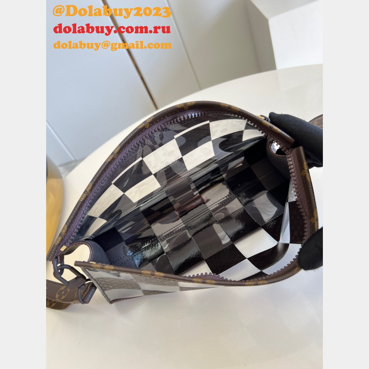 Louis Vuitton Best Replicas M81588 Standing Pouch Monogram Other