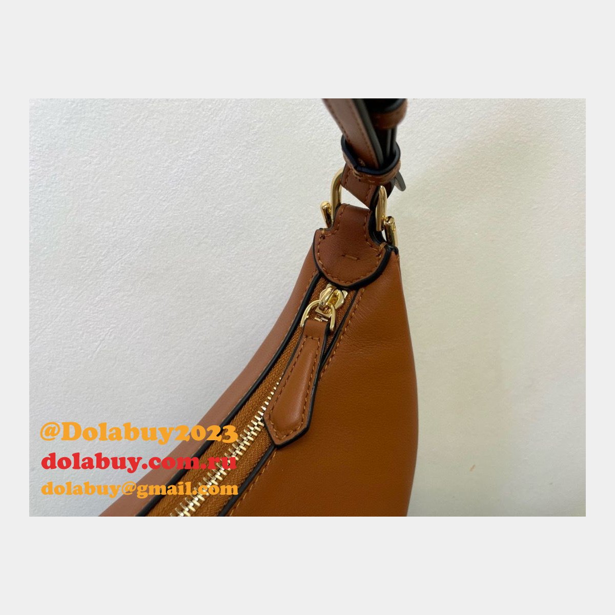 Best Fendi Fendigraphy leather shoulder hobo bag