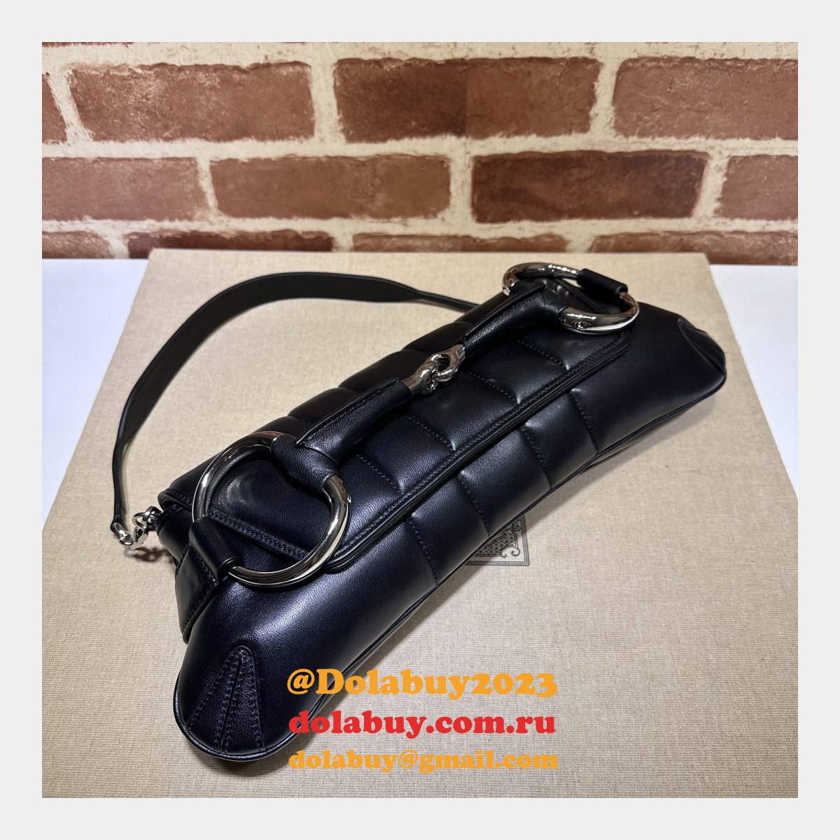 Designer Gucci Horsebit Inspired Chain 764255 Shoulder Bag