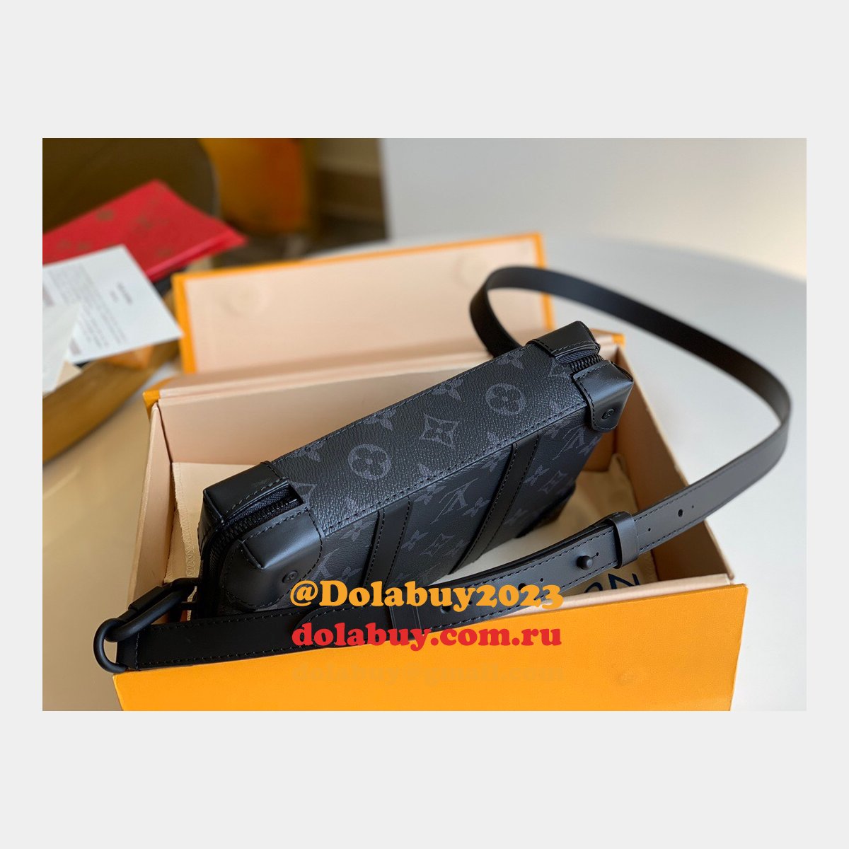 Louis Vuitton Replica Taiga Leather M45671 Wallets