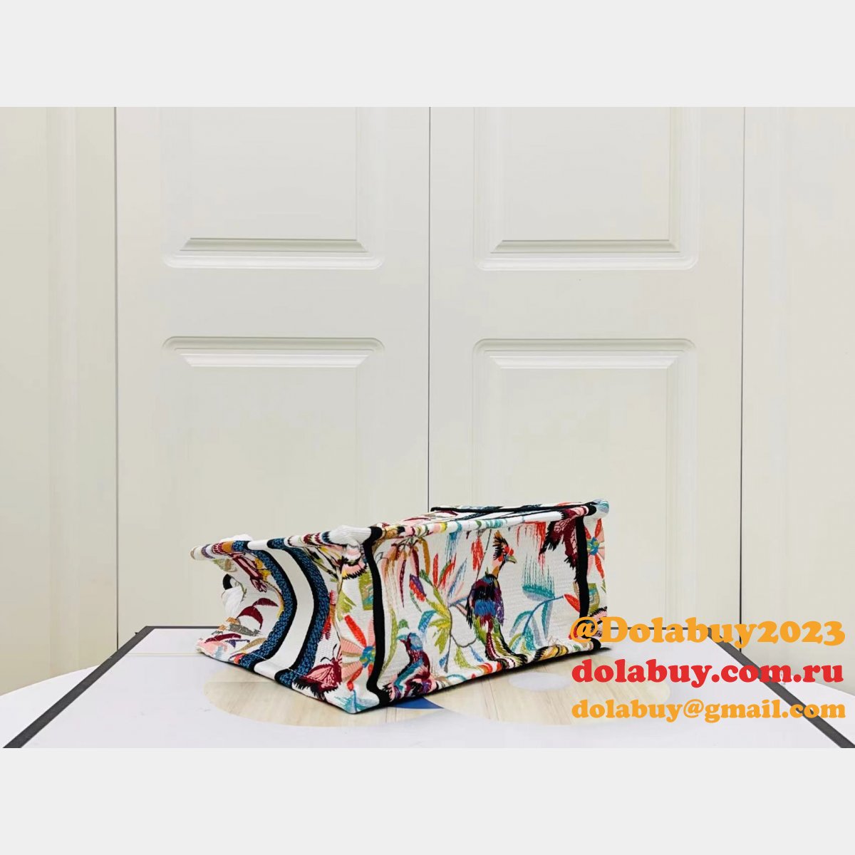 Designer CHRISTIAN DIOR CD BOOK TOTE 26.5/36/41.5CM BAGS