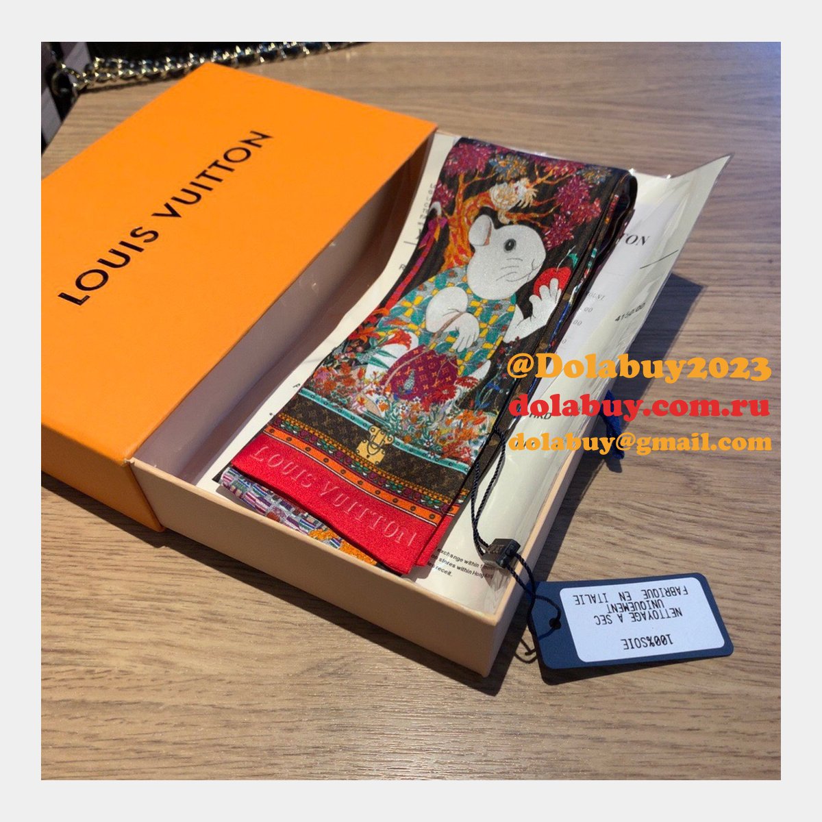 Louis Vuitton Silk Scarves & Wraps M76100 and M76101