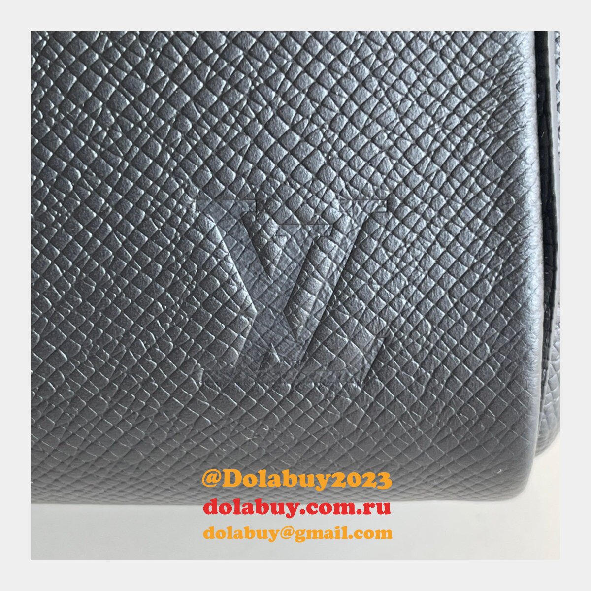 UK Louis Vuitton Knockoff Outdoor Messenger PM Taiga M33435 Bags