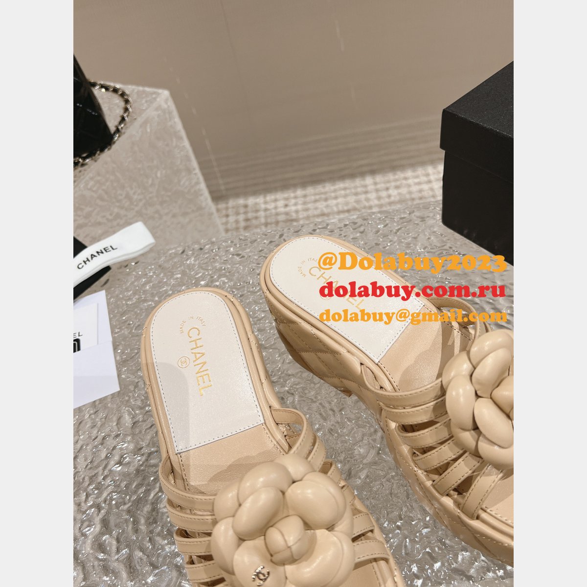 Fashion Perfect Flat Sandals 7 Star Replica Shoes