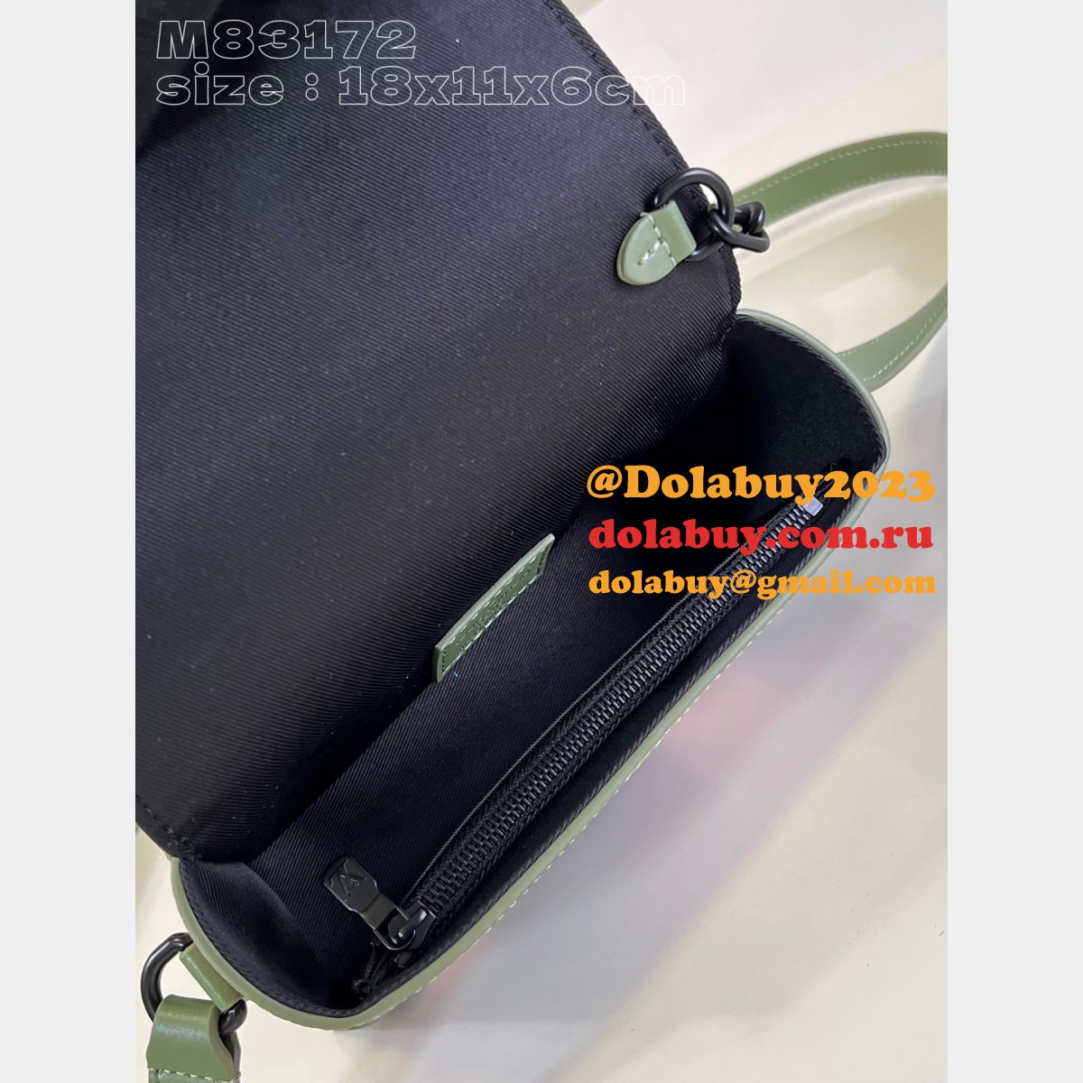 Best Steamer Wearable Wallet M83172 High Quality Louis Vuitton Replicas