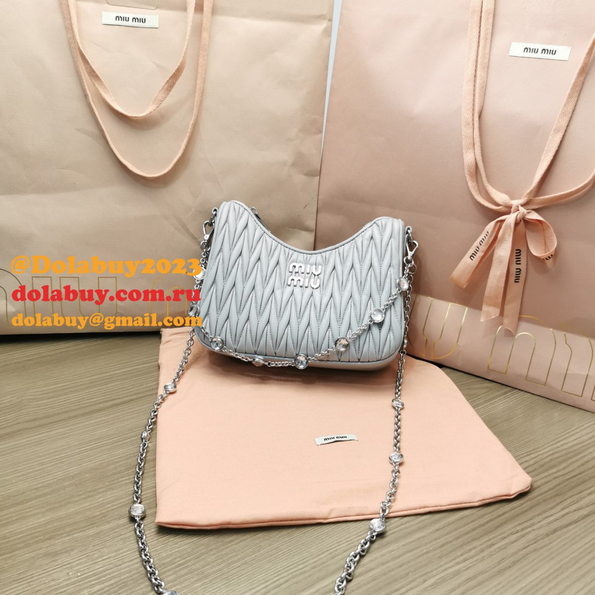 Best 2024 Replica Miu Miu Matelasse 5BH211 Quality Fake Bag