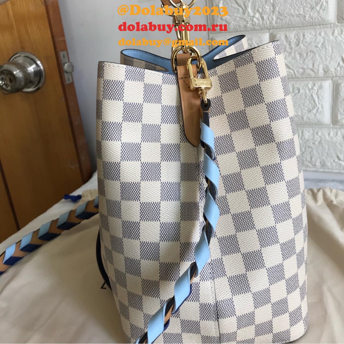 Replicas Louis Vuitton Best NéoNoé MM Damier Azur Canvas N50042 Bag