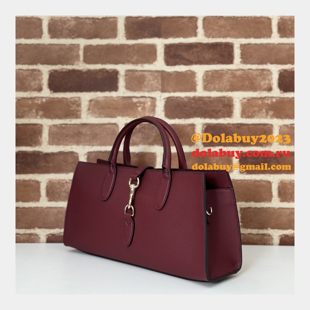 Shoulder Gucci Replicas 795282 Medium Tote Hook Closure Bag