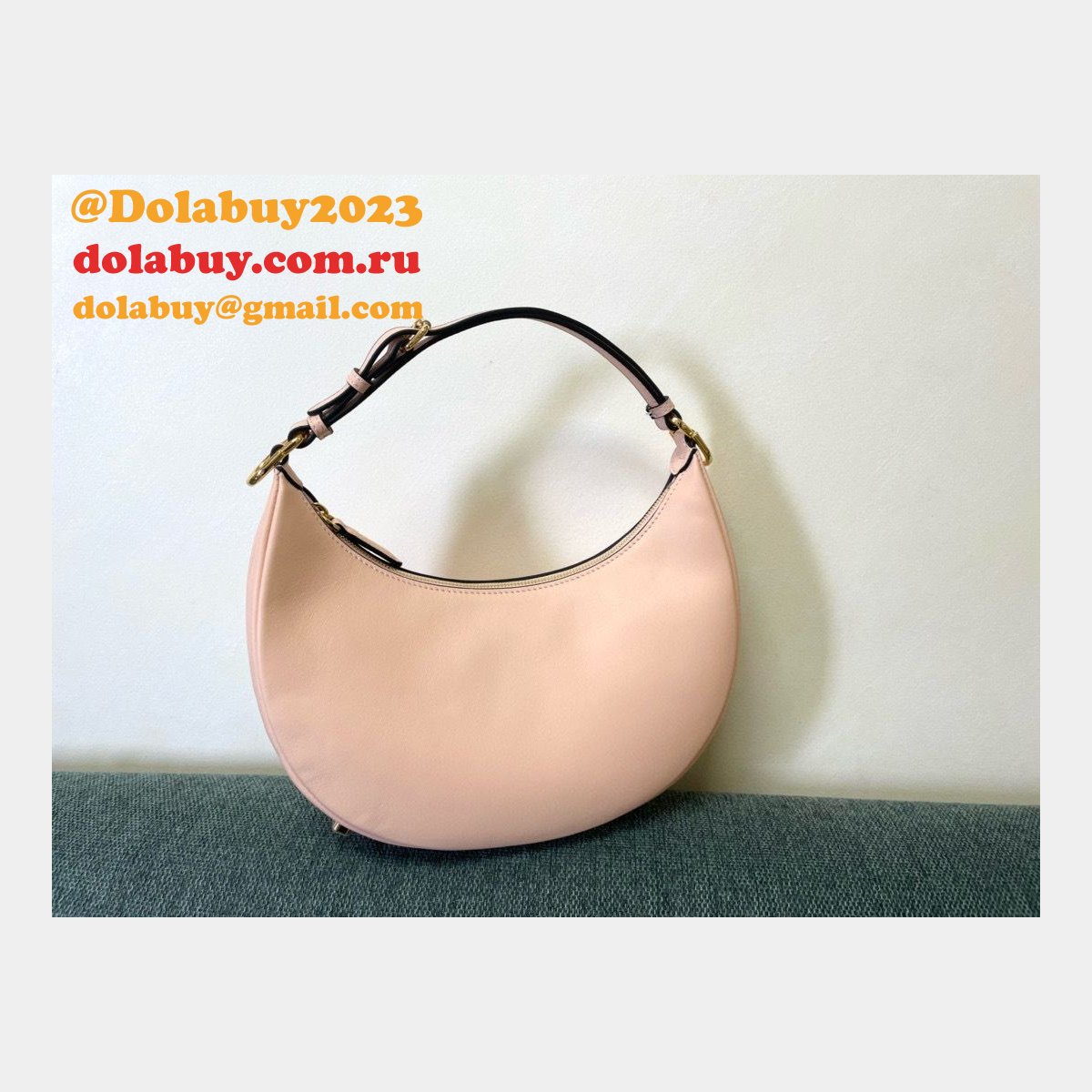 Best Fendi Fendigraphy leather shoulder hobo bag
