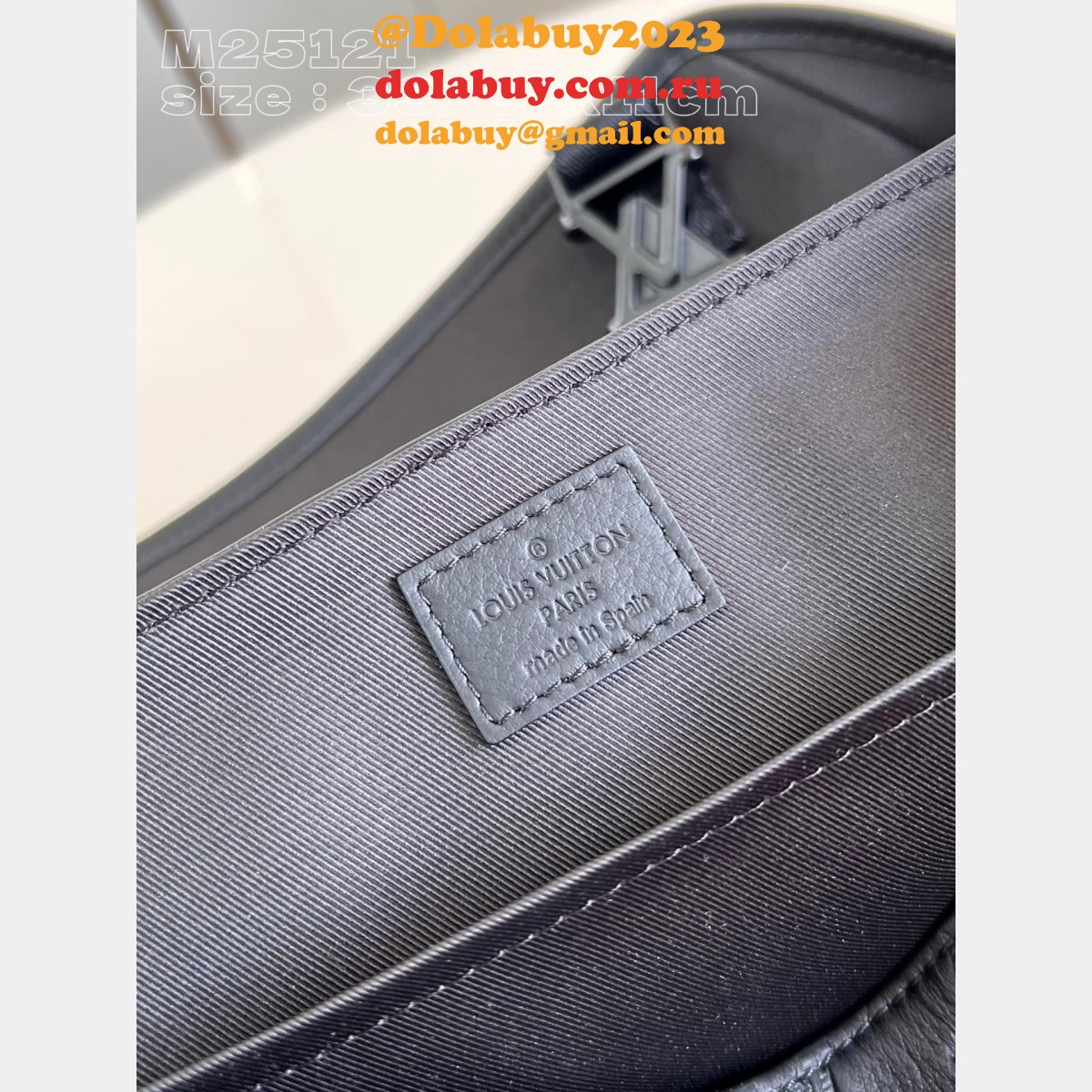 Messenger Voyager PM Copy Louis Vuitton M25121 Black Wholesale Bag