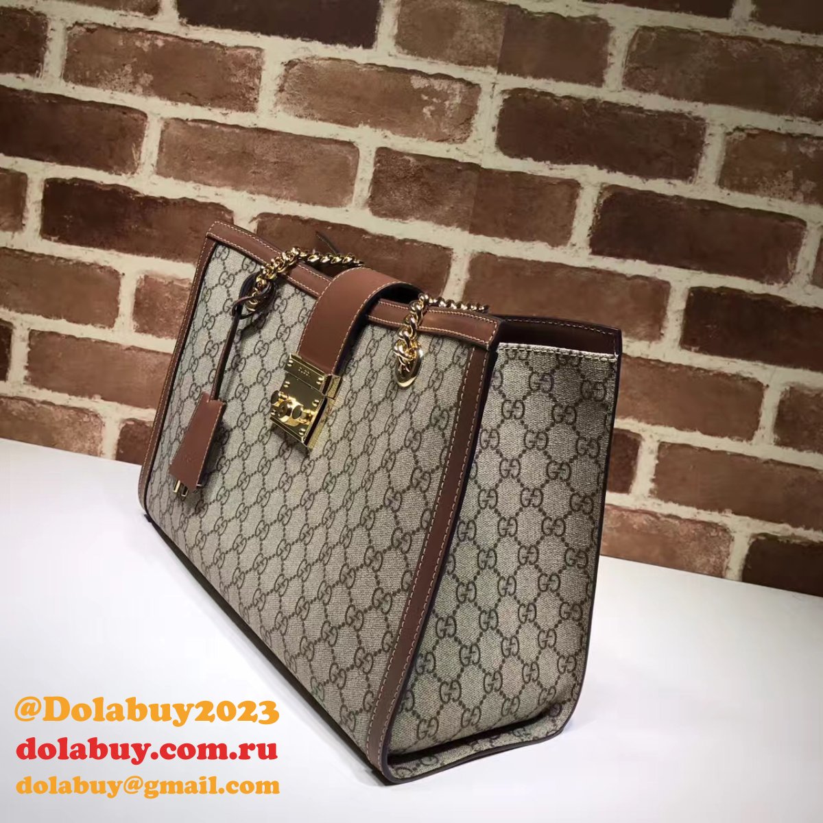 Replicas Gucci Padlock medium GG shoulder bag 479197