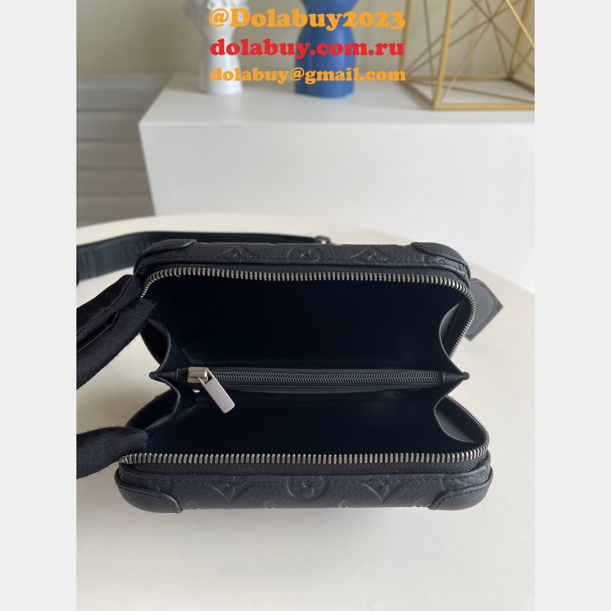 Where Can You Buy replica M20439 Louis Vuitton Horizon Clutch Taurillon Monogram Black