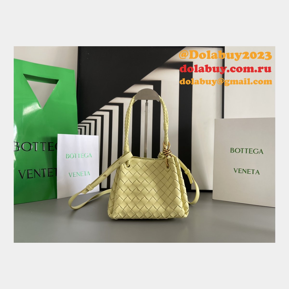 Top Quality BOTTEGA VENETA parachute Andiamo mini size 796569