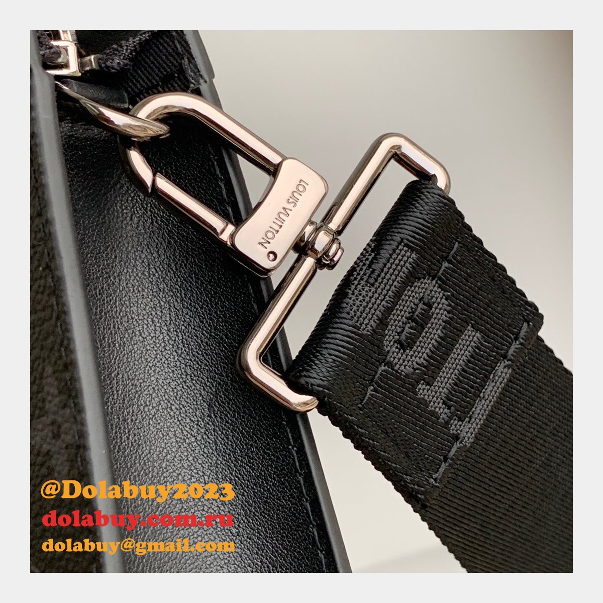 1:1 Replica Louis Vuitton Gaston Wearable Wallet G66 m81124 Bag