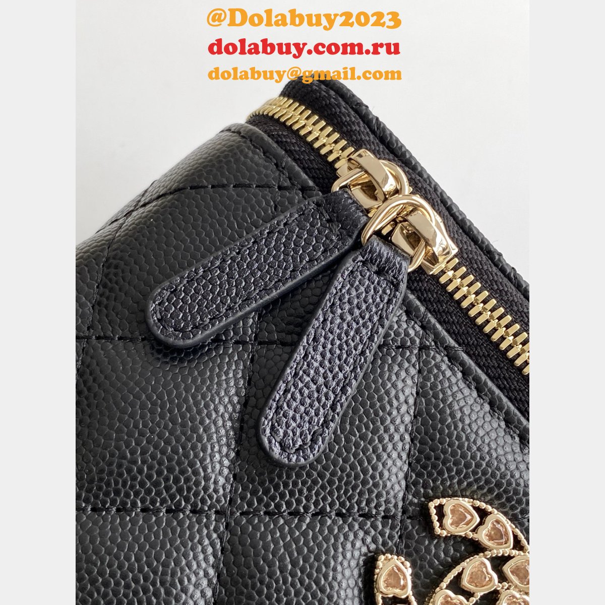 Luxury Long Vanity AP4530 Replica Chain Shiny Bag