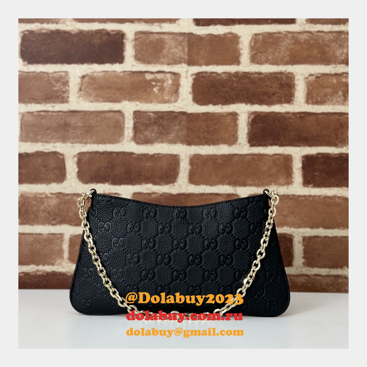 Gucci Designer Fake GG Emblem Medium Shoulder 815277 Black Bag