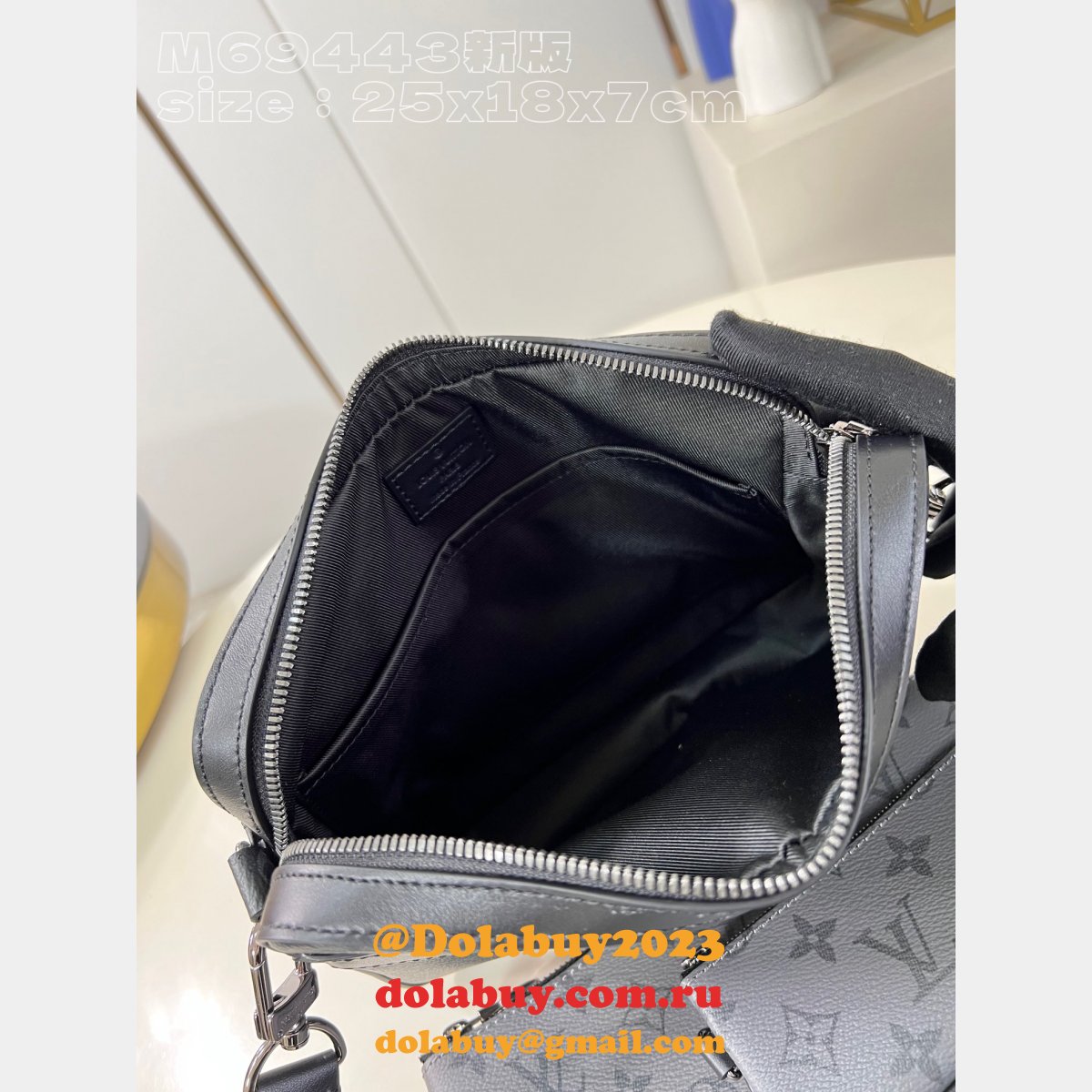Louis Vuitton Top Quality Trio Messenger G66 M69443 Grey