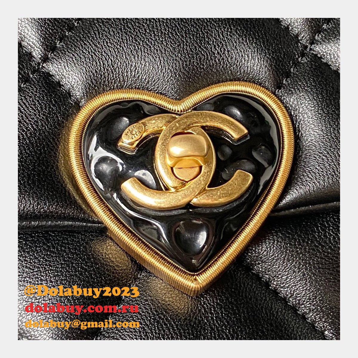 Perfect 1:1 Top Quality Flap Lambskin Replica AS3986 Bag