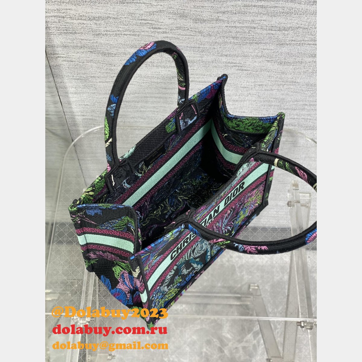 Top-Quality Fake CD Book Tote Dior Affordable Luxury Bags