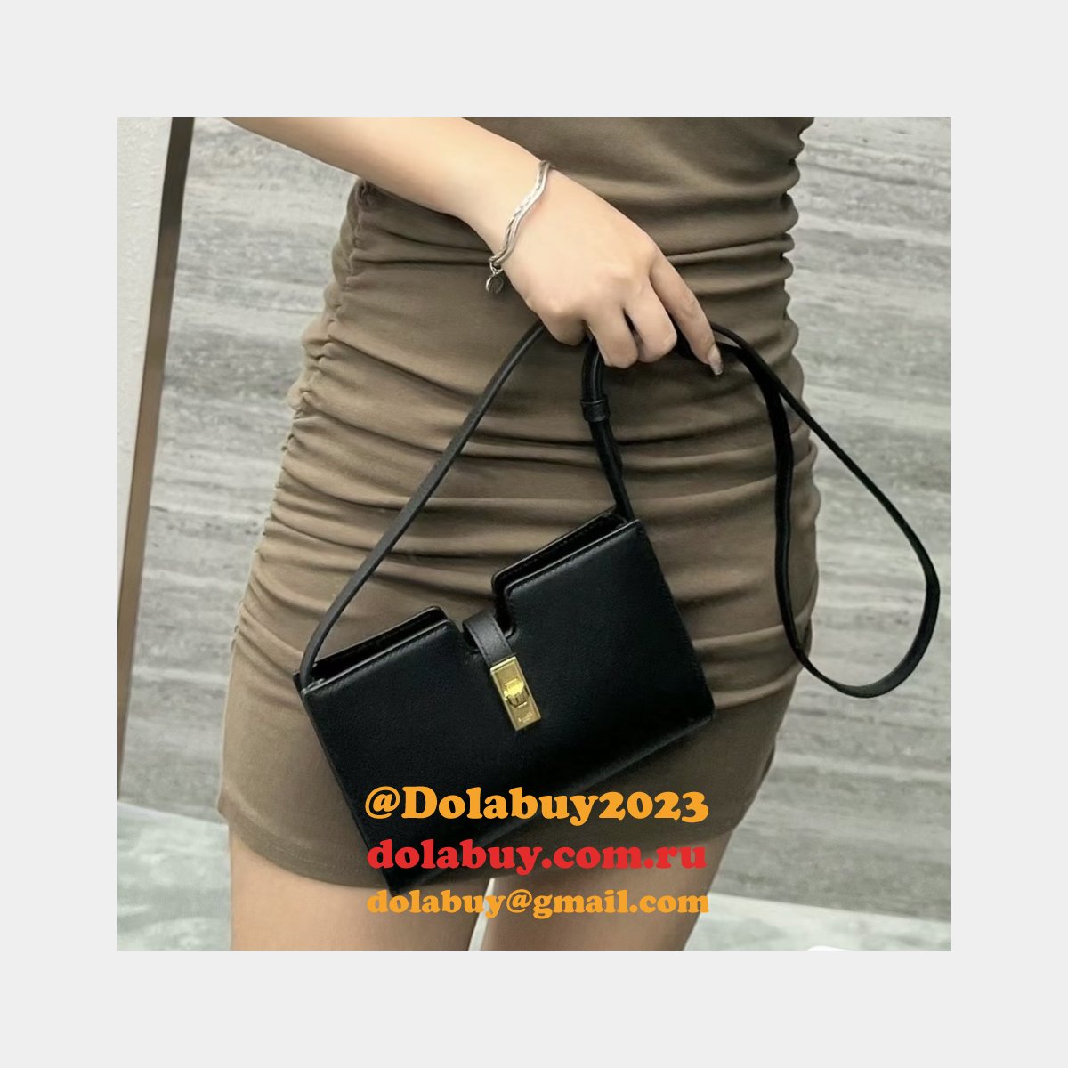 Unparalleled Quality Celine 100443 Replica AAA Purse