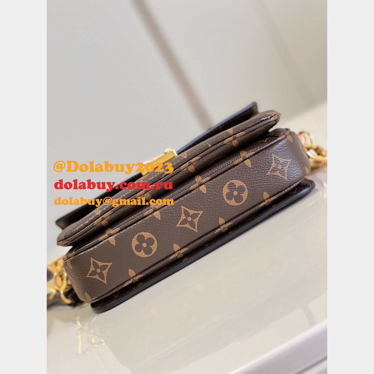 Factory Replica Louis Vuitton M46279 Pochette Métis East West Monogram