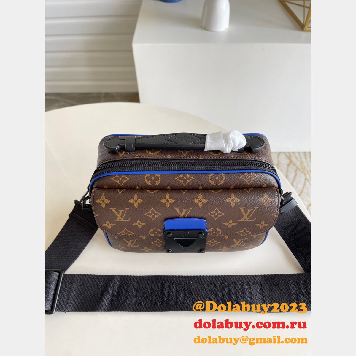 Louis Vuitton AAA+ LVS Replica S Lock Messenger M45863 Monogram